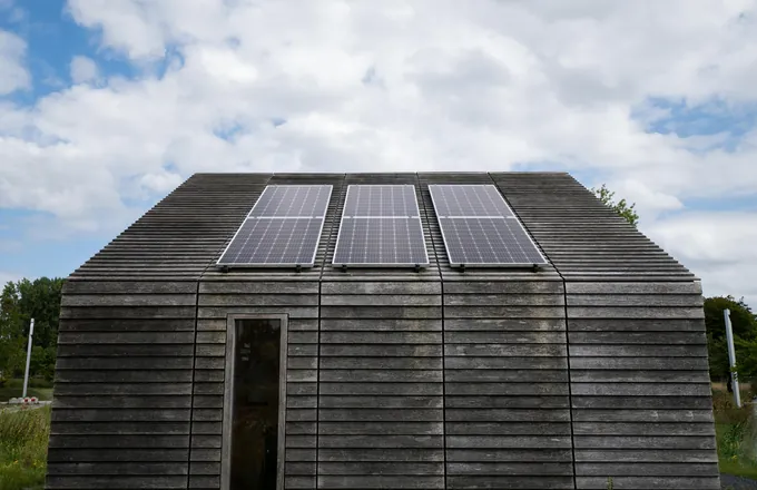 Installation panneaux solaires photovoltaïques à Lyon — économies 1 520€/an
